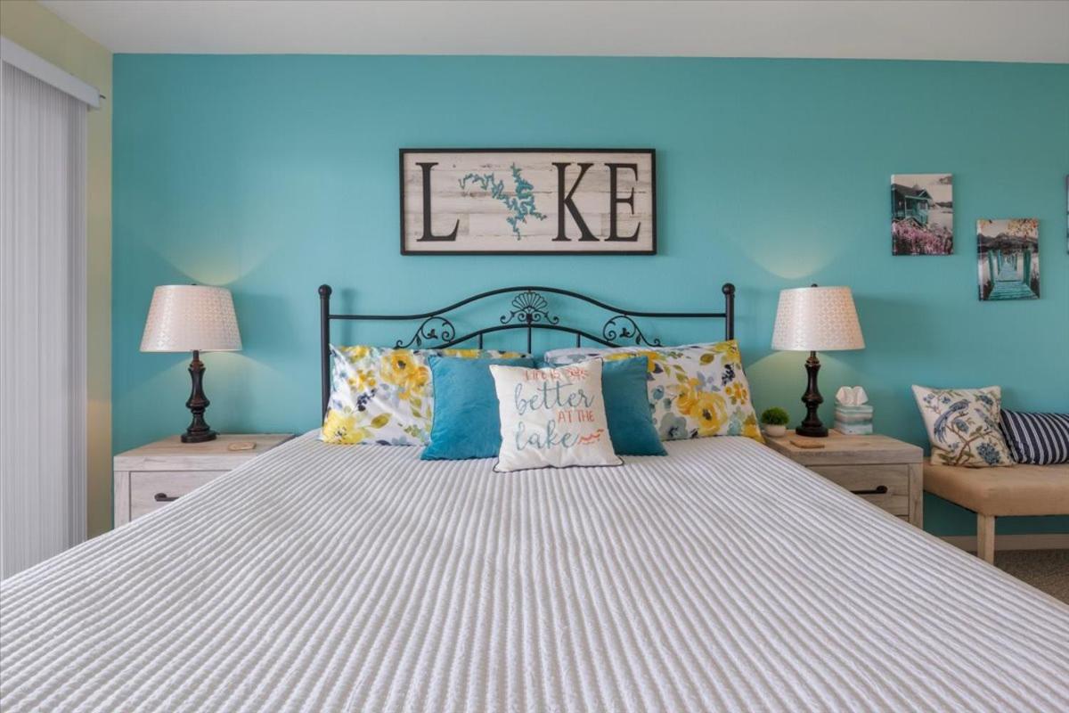 Family-Friendly Condo w/ 2 Pools & Updated Deck on the 14mm