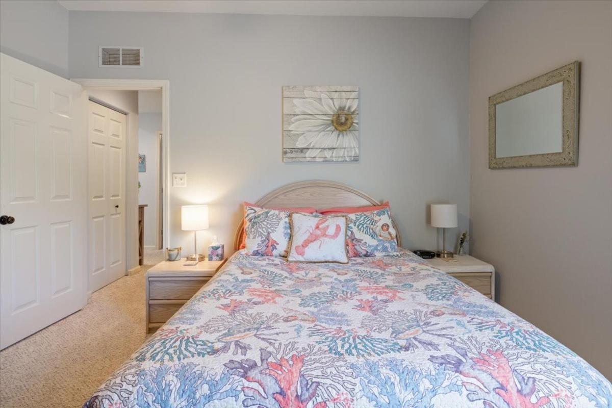 Family-Friendly Condo w/ 2 Pools & Updated Deck on the 14mm
