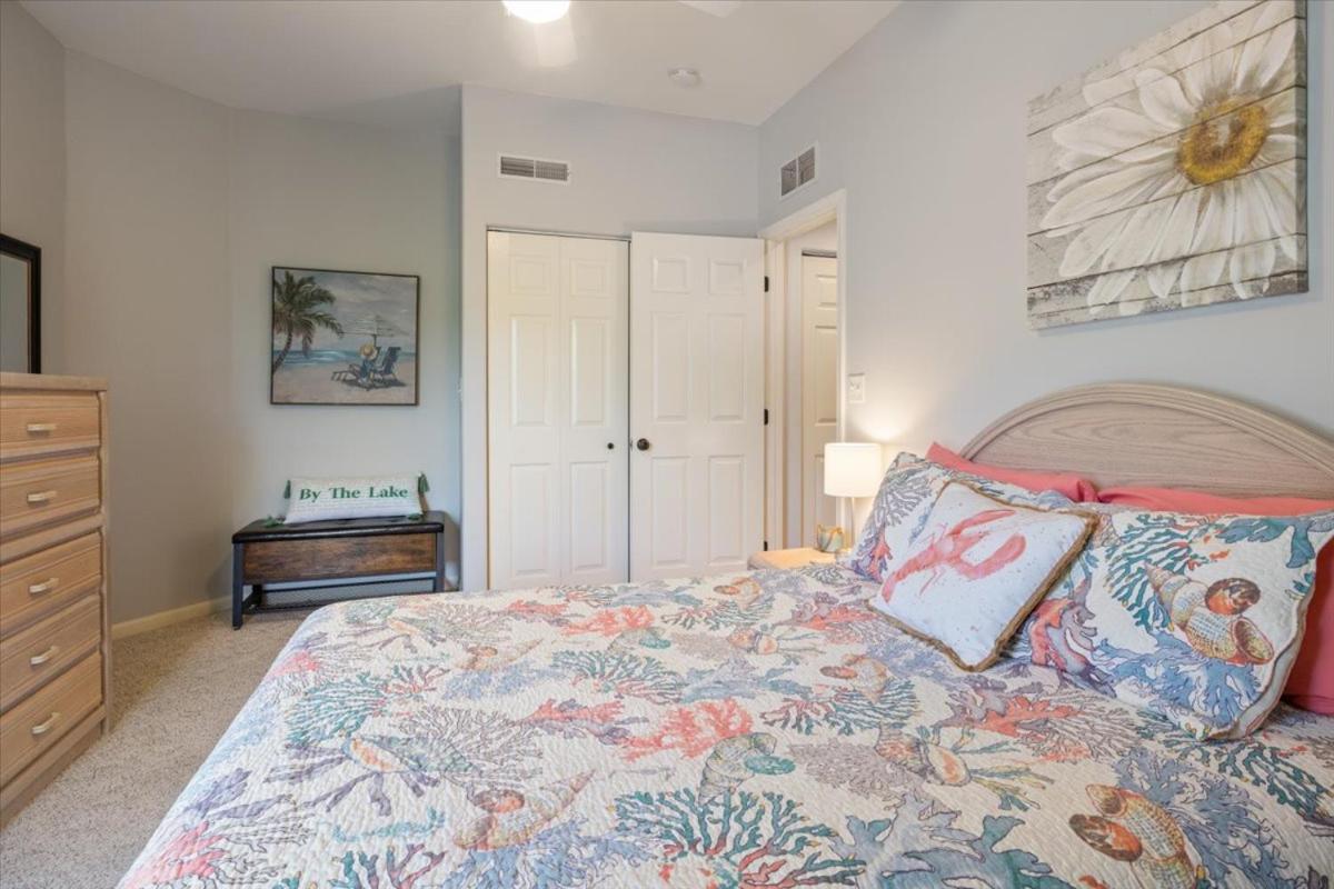 Family-Friendly Condo w/ 2 Pools & Updated Deck on the 14mm