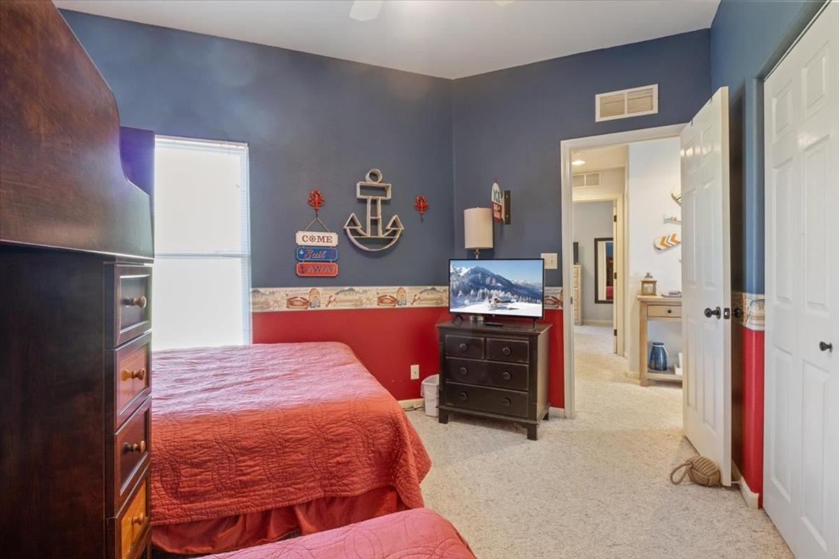 Family-Friendly Condo w/ 2 Pools & Updated Deck on the 14mm