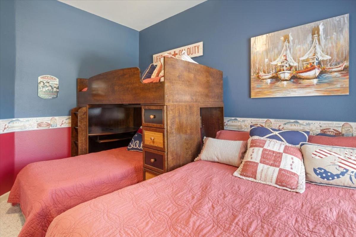 Family-Friendly Condo w/ 2 Pools & Updated Deck on the 14mm