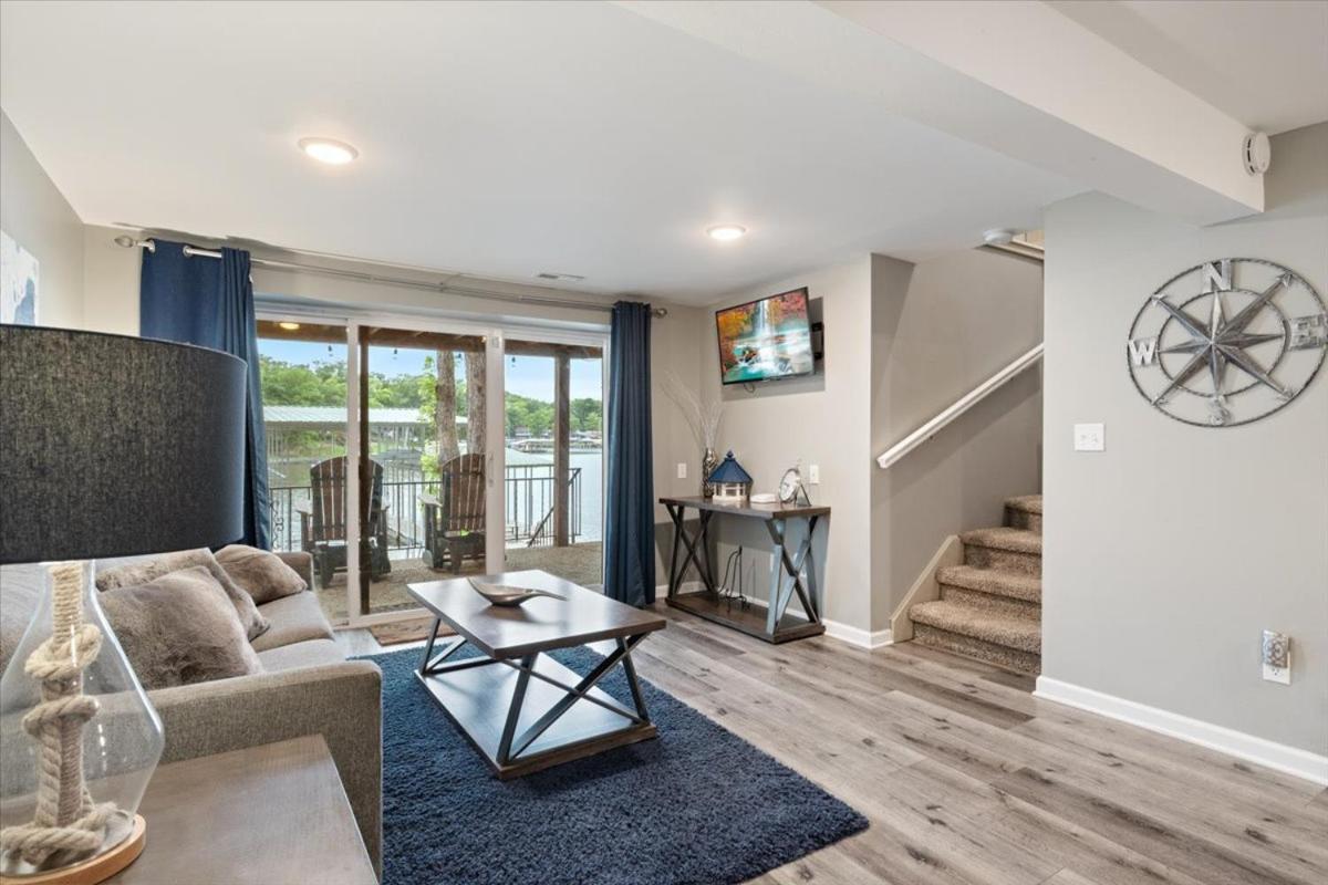 Game Room, Dock Life, Fire Pit & Hot Tub!