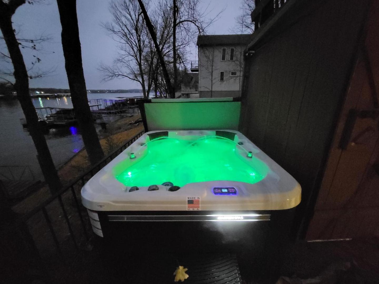 Game Room, Dock Life, Fire Pit & Hot Tub!