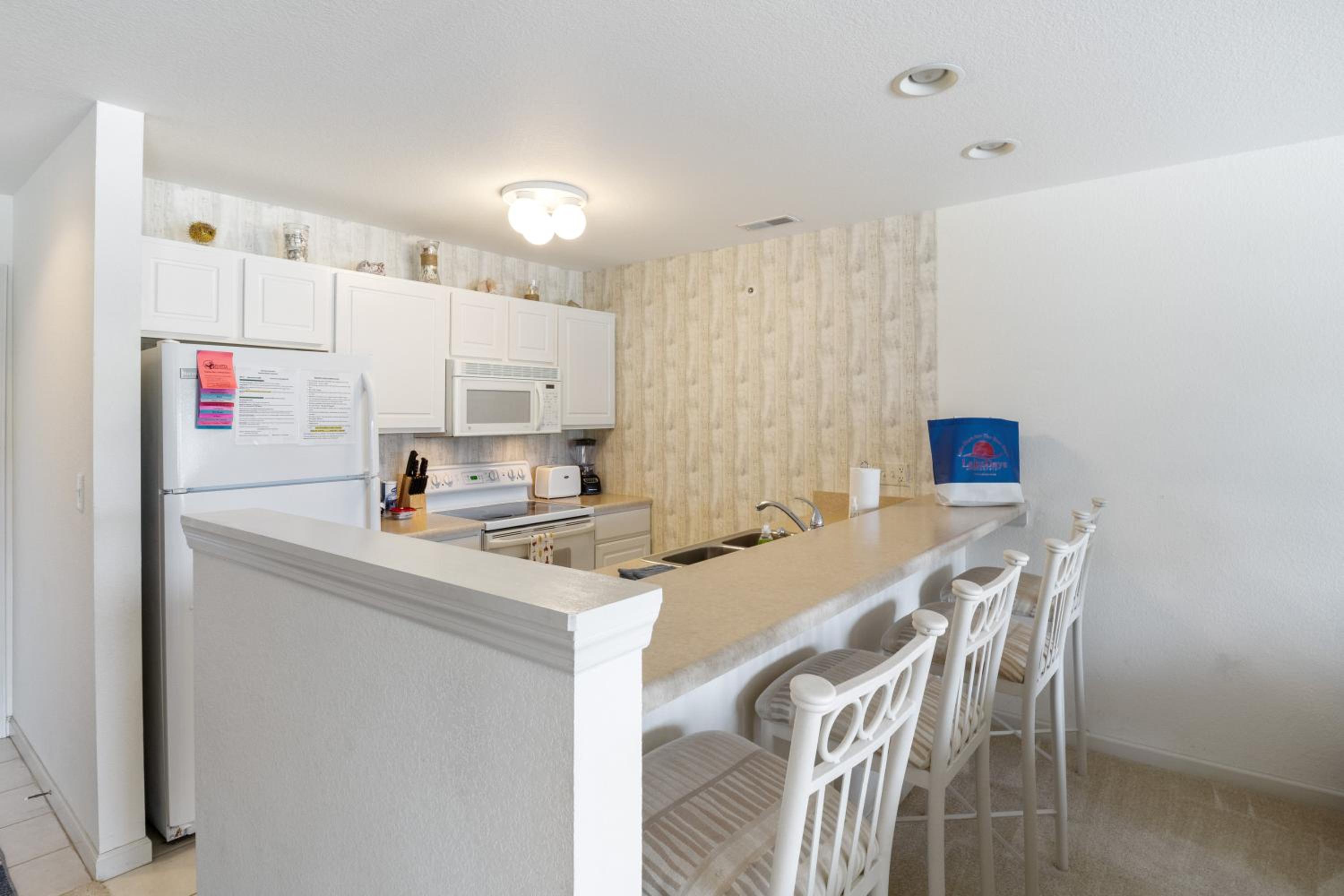Games, Lake Views, Ease of Access to Unit & Attractions, Family-Friendly, Outdoor Comfort