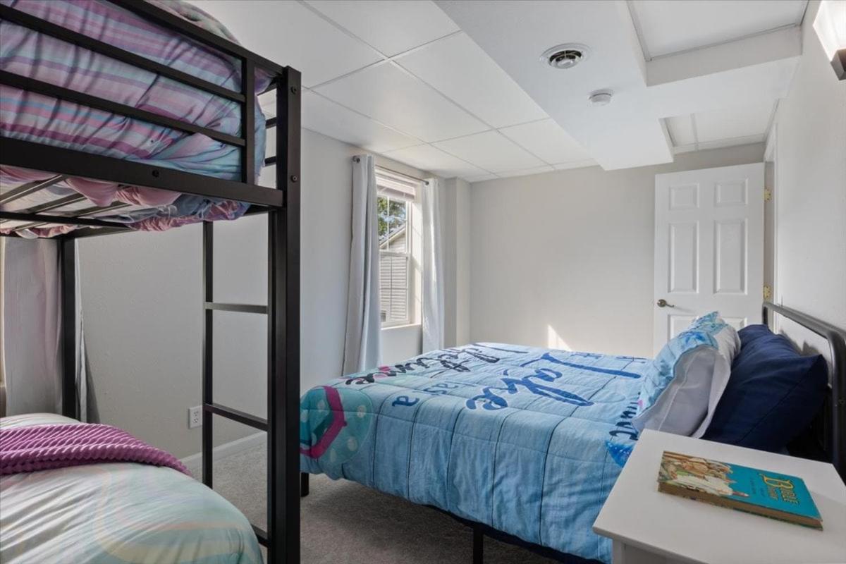 Gentle Sloped Lot, Private Dock, Boat Slip, Kayaks, Fire Table, Lakeview Deck, Family Friendly