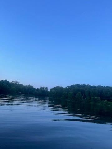 Gentle Sloped Lot, Private Dock, Boat Slip, Kayaks, Fire Table, Lakeview Deck, Family Friendly