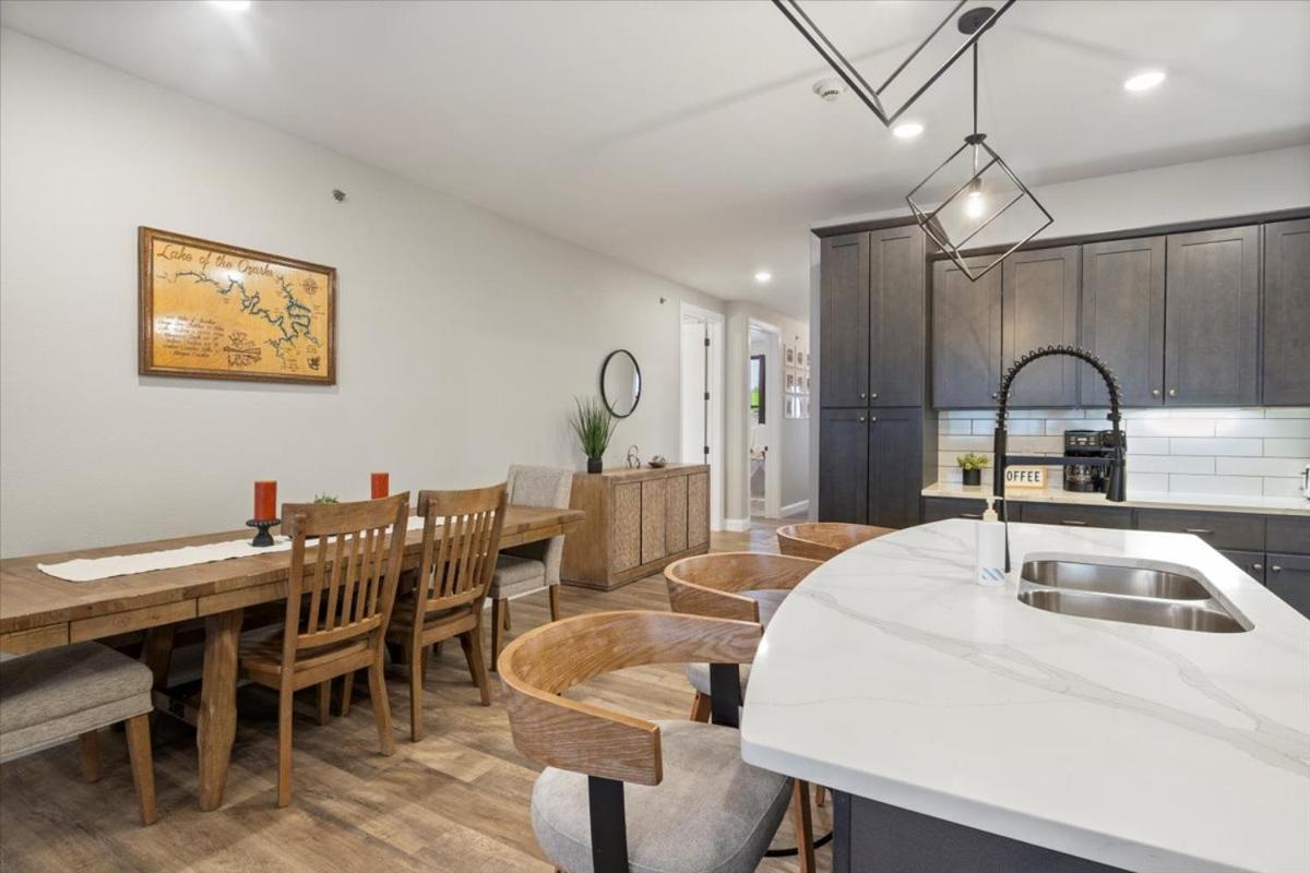 Family-Fun Lakeside Luxury at Topsider in Osage w/ 2 Pools, Prime Views Pack N' Play & Games