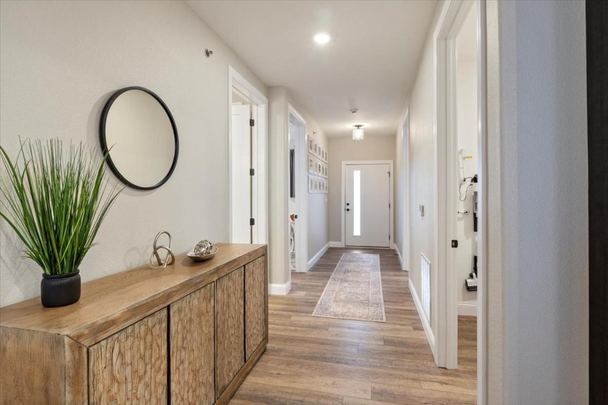 Family-Fun Lakeside Luxury at Topsider in Osage w/ 2 Pools, Prime Views Pack N' Play & Games