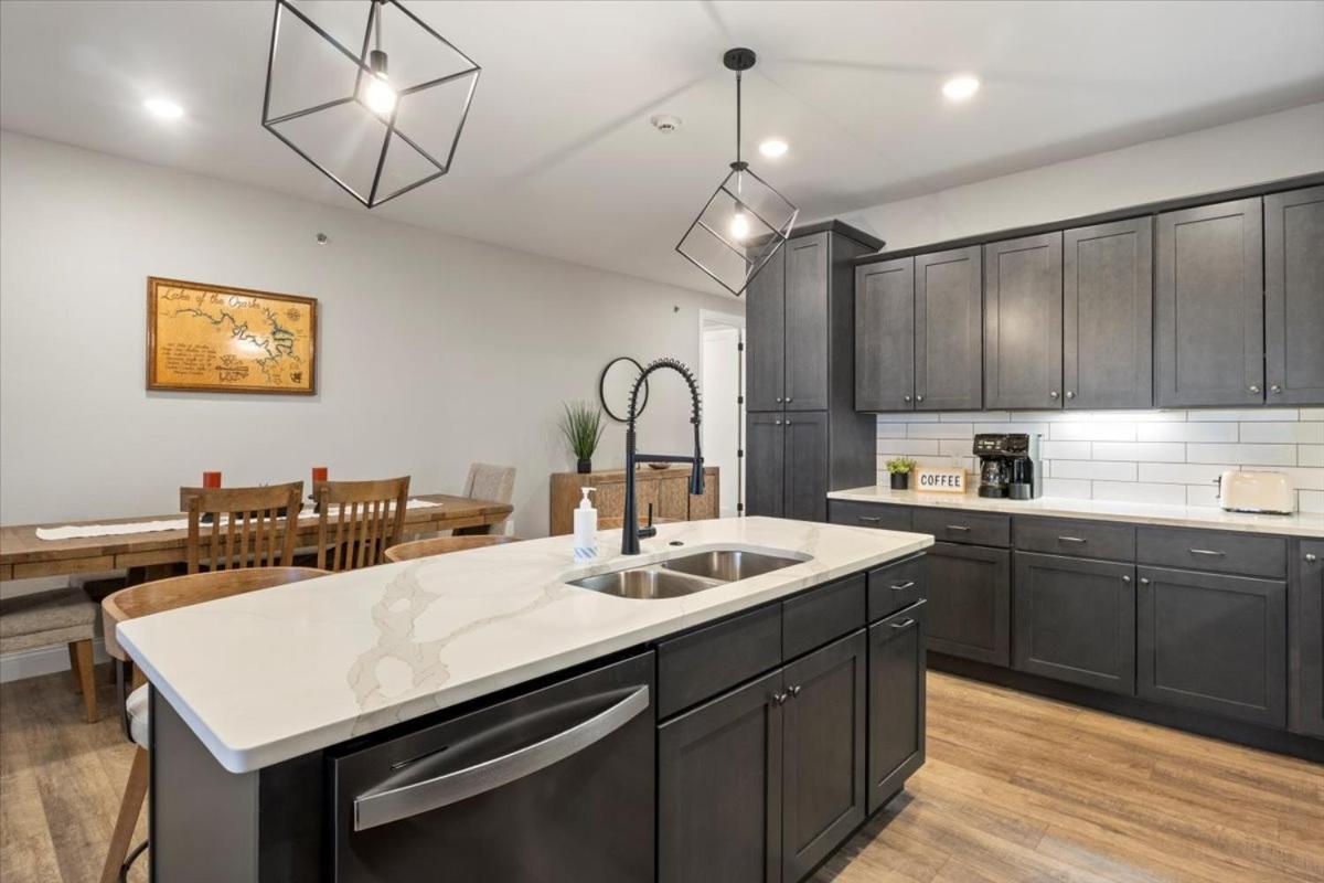 Family-Fun Lakeside Luxury at Topsider in Osage w/ 2 Pools, Prime Views Pack N' Play & Games