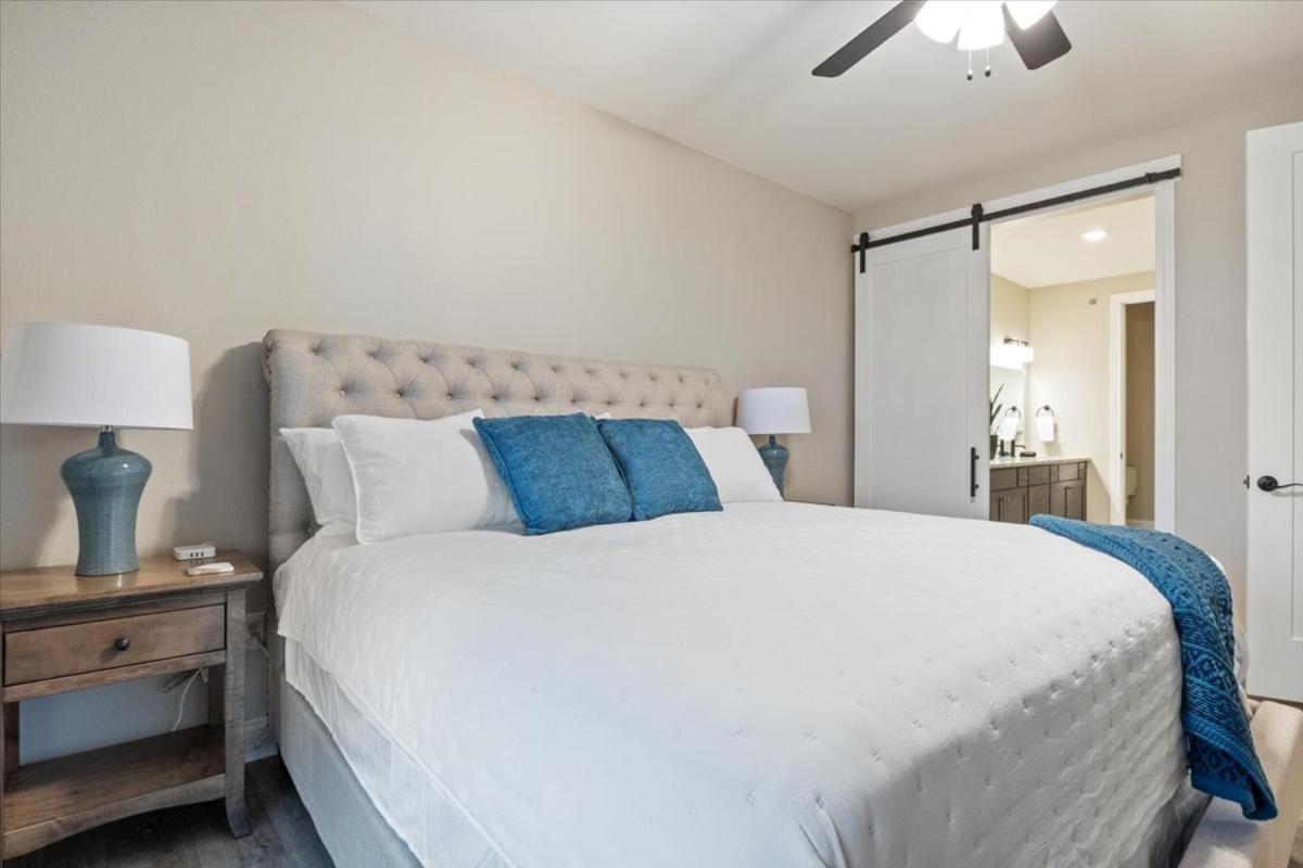 Family-Fun Lakeside Luxury at Topsider in Osage w/ 2 Pools, Prime Views Pack N' Play & Games