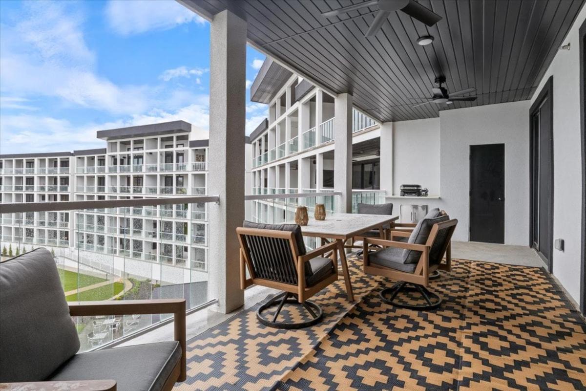 Family-Fun Lakeside Luxury at Topsider in Osage w/ 2 Pools, Prime Views Pack N' Play & Games