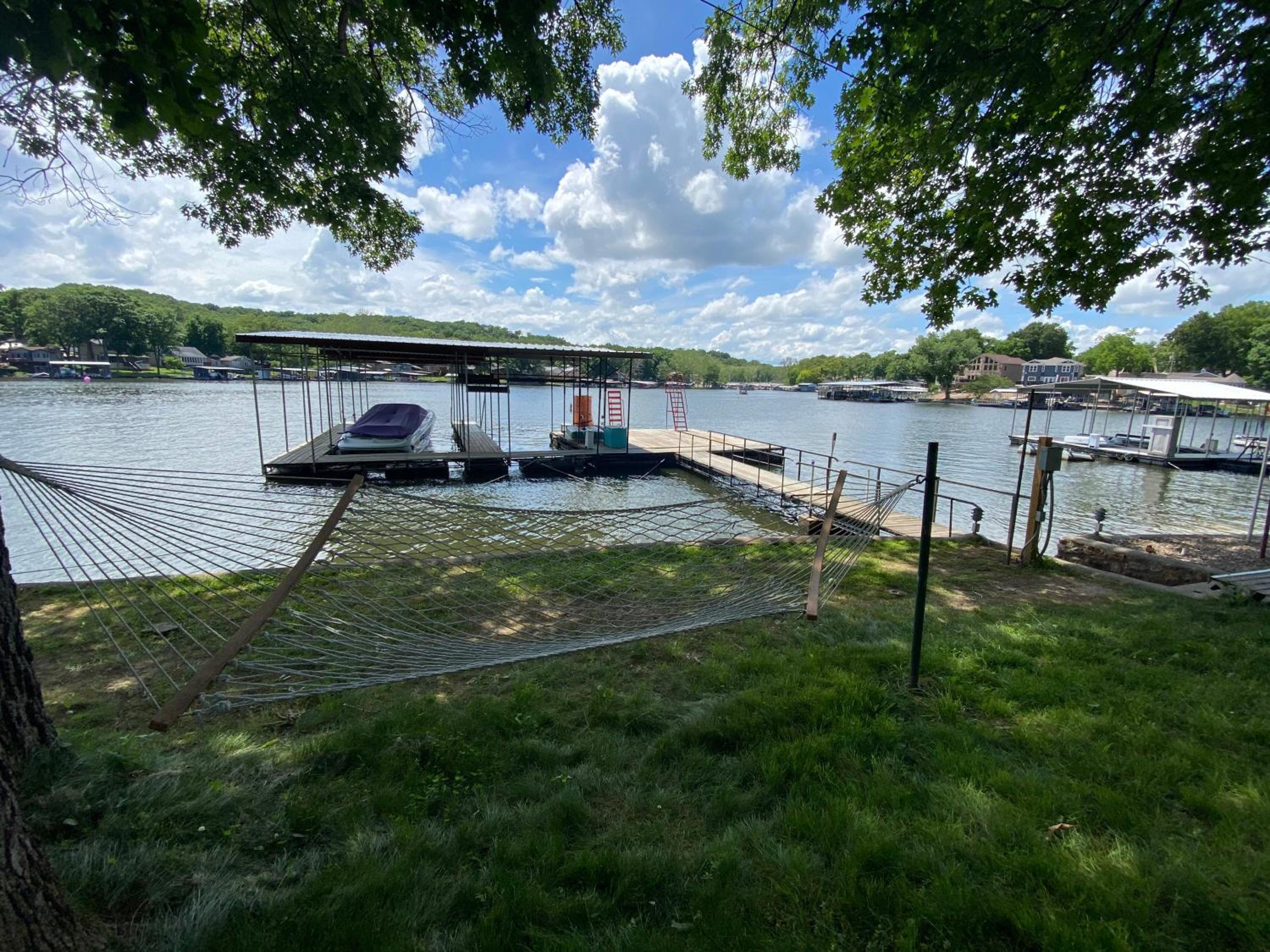 Amazing Lake Experiences! Private Hot Tub, Aamazing Dock, Firepit & Two Layers of Decks