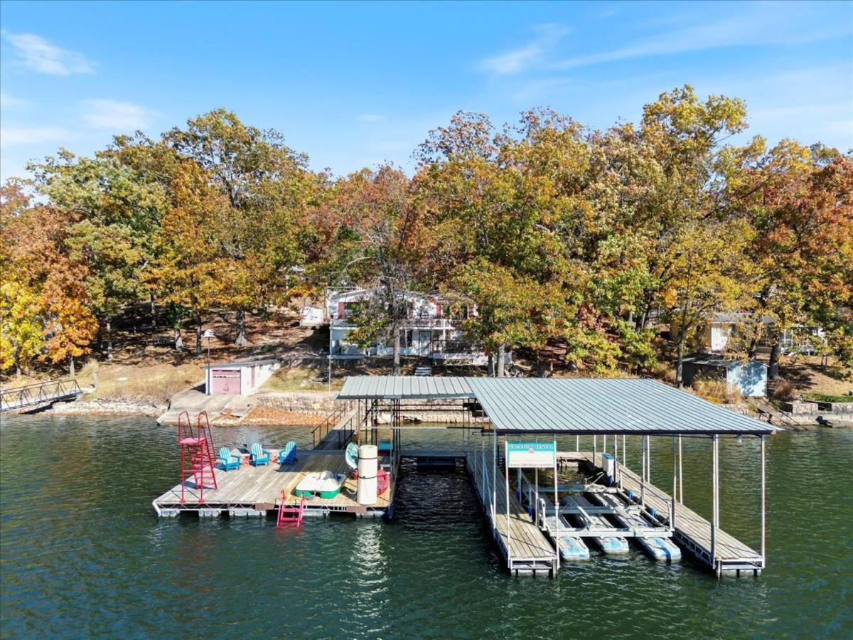 Amazing Lake Experiences! Private Hot Tub, Aamazing Dock, Firepit & Two Layers of Decks