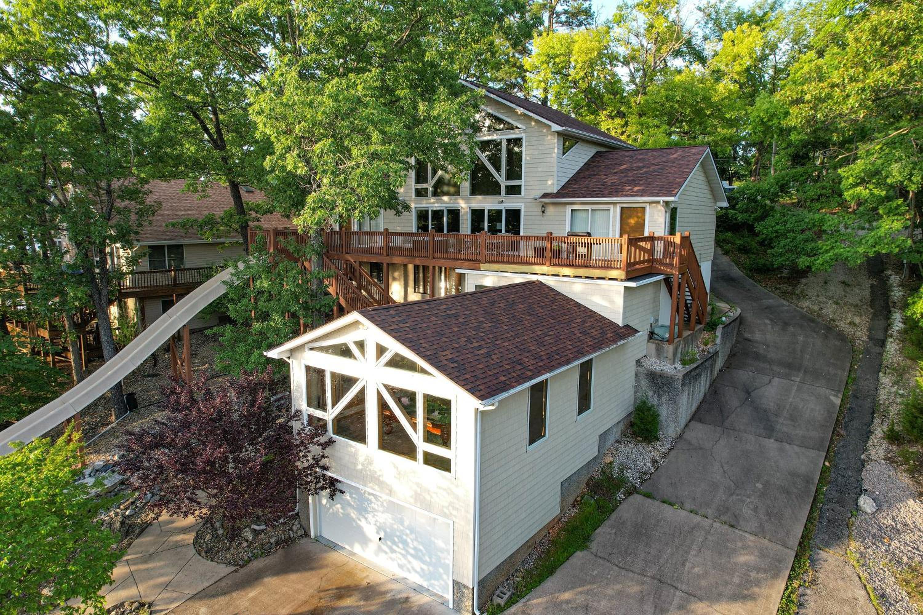 Epic Lake Vacation Home - 2 Story Slide!