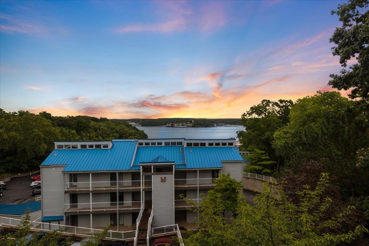 Cozy Pet-Friendly Condo w/ Pool