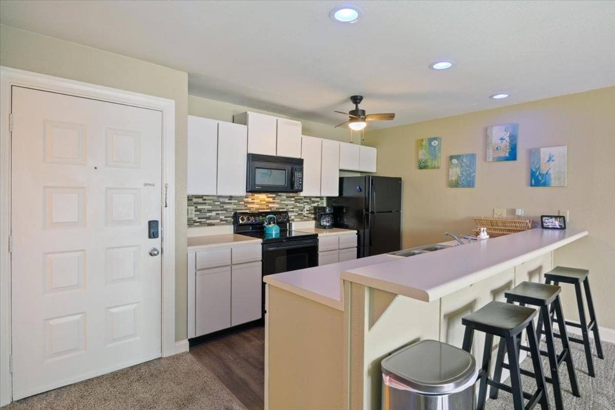 Cozy Pet-Friendly Condo w/ Pool