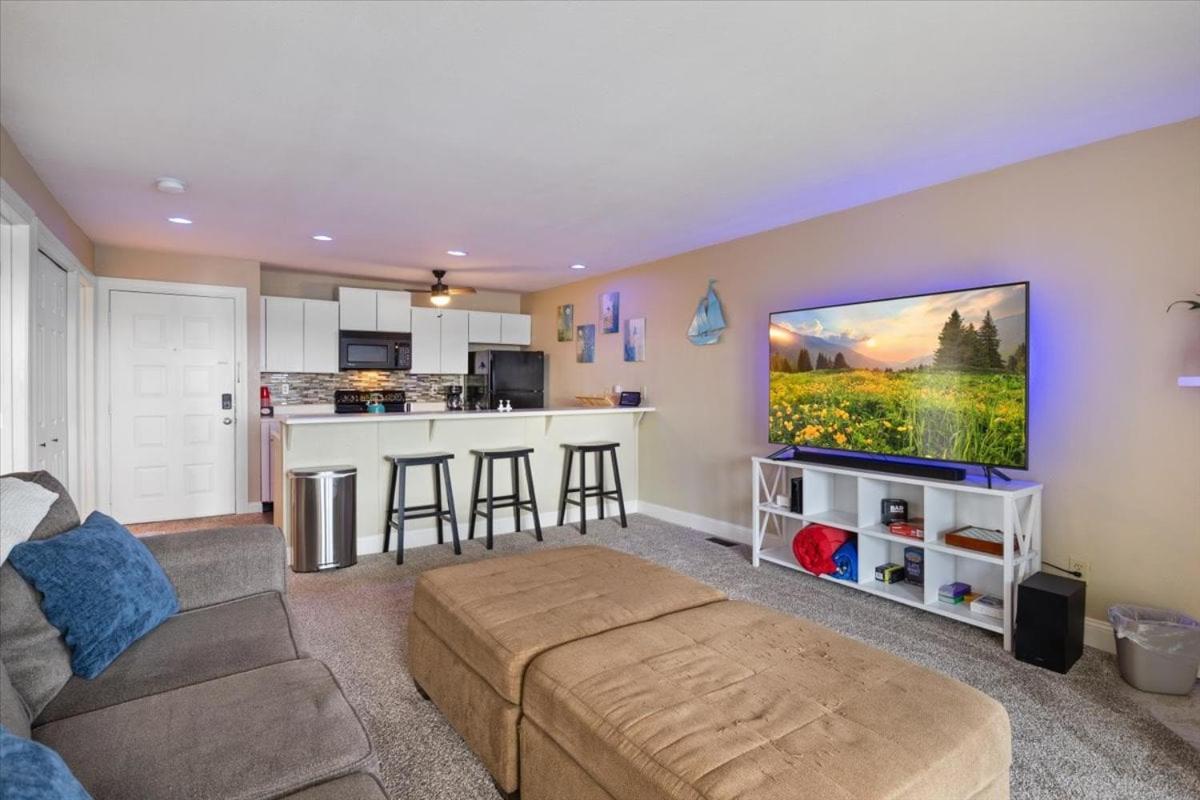 Cozy Pet-Friendly Condo w/ Pool