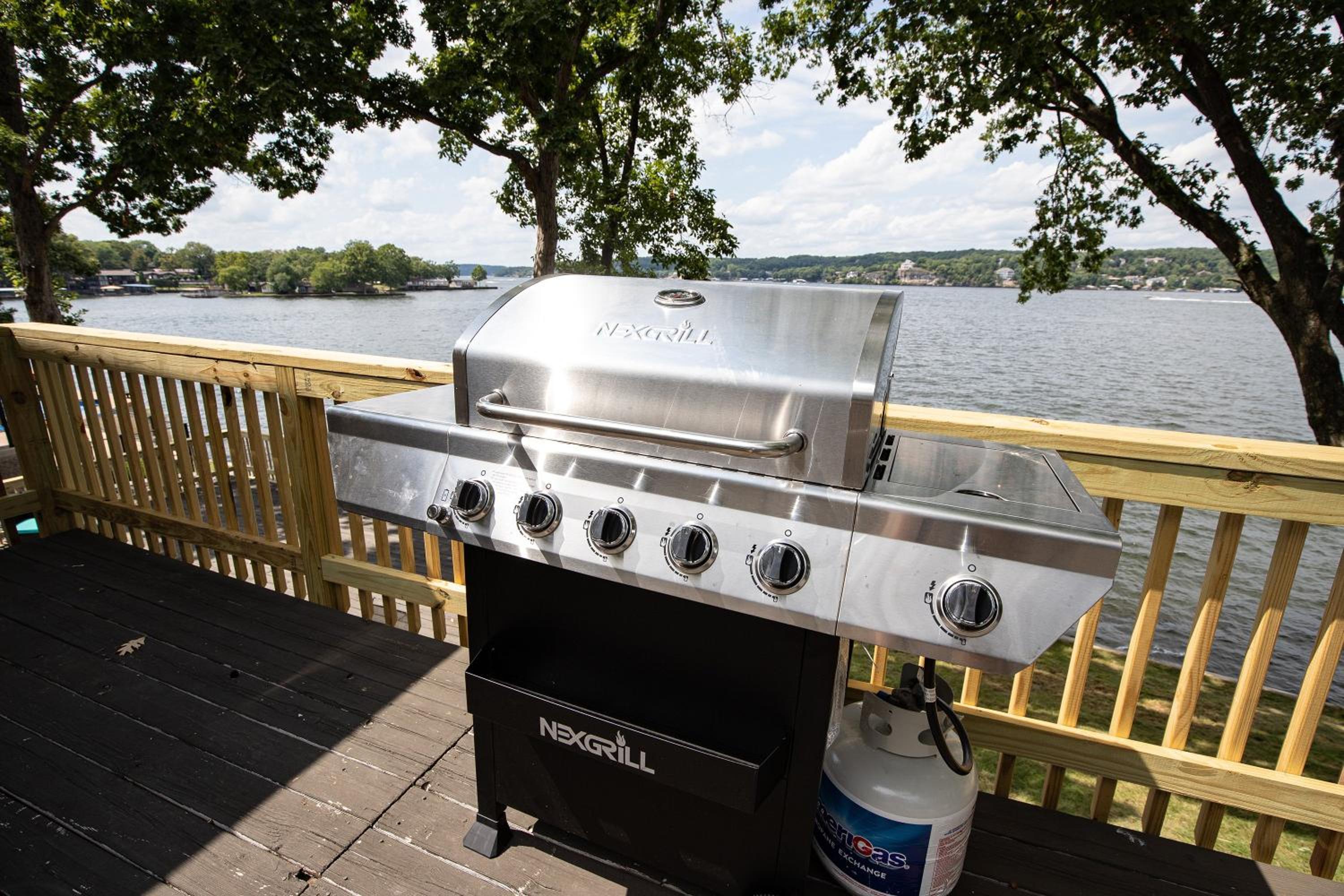 Amazing Decks, Sunsets & Lake Days