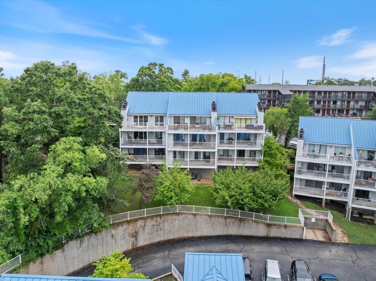 Cozy Pet-Friendly Condo w/ Pool