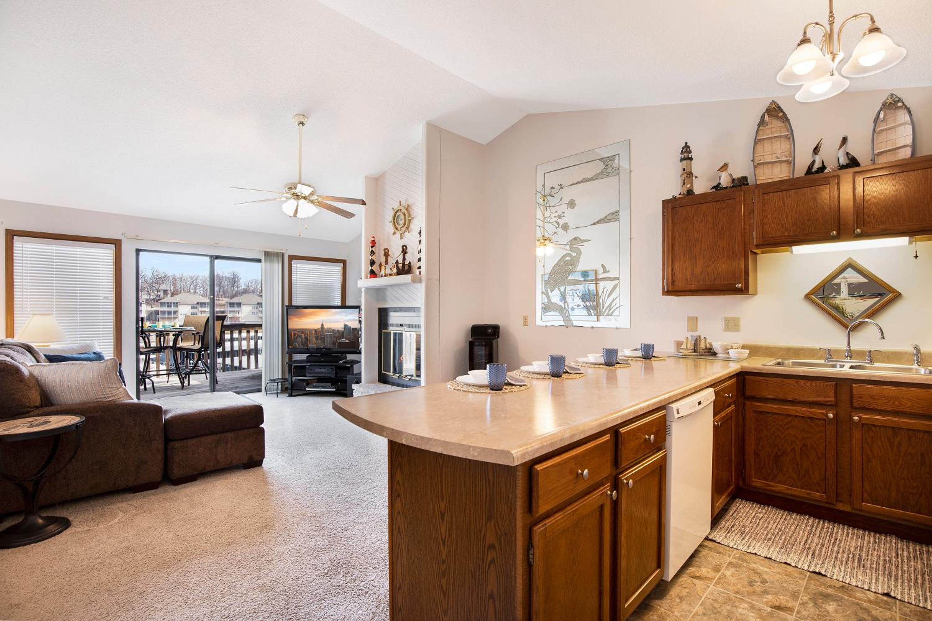 Amazing Lakefront Pool On Coveted Horseshoe Bend!