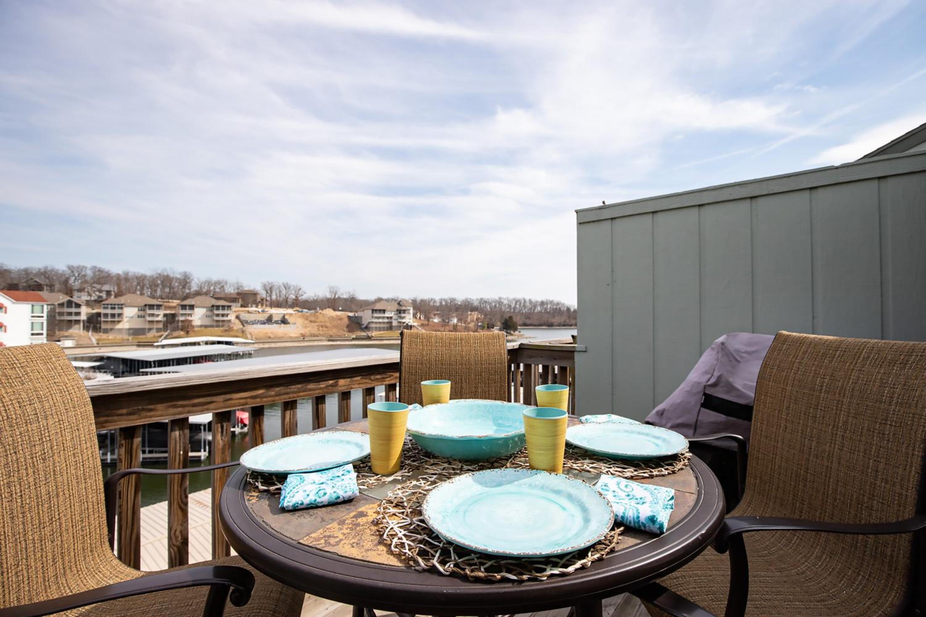 Amazing Lakefront Pool On Coveted Horseshoe Bend!