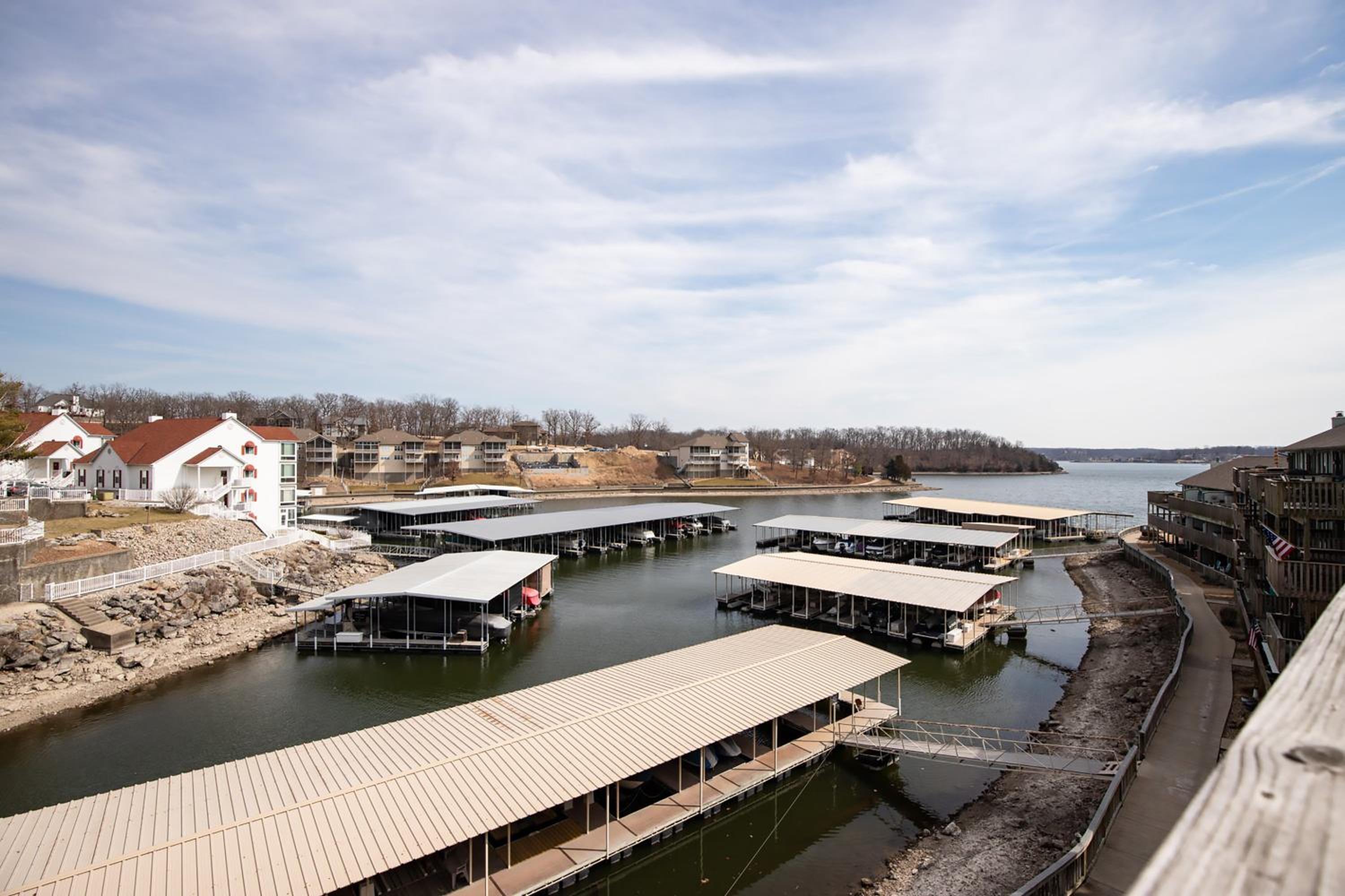 Amazing Lakefront Pool On Coveted Horseshoe Bend!