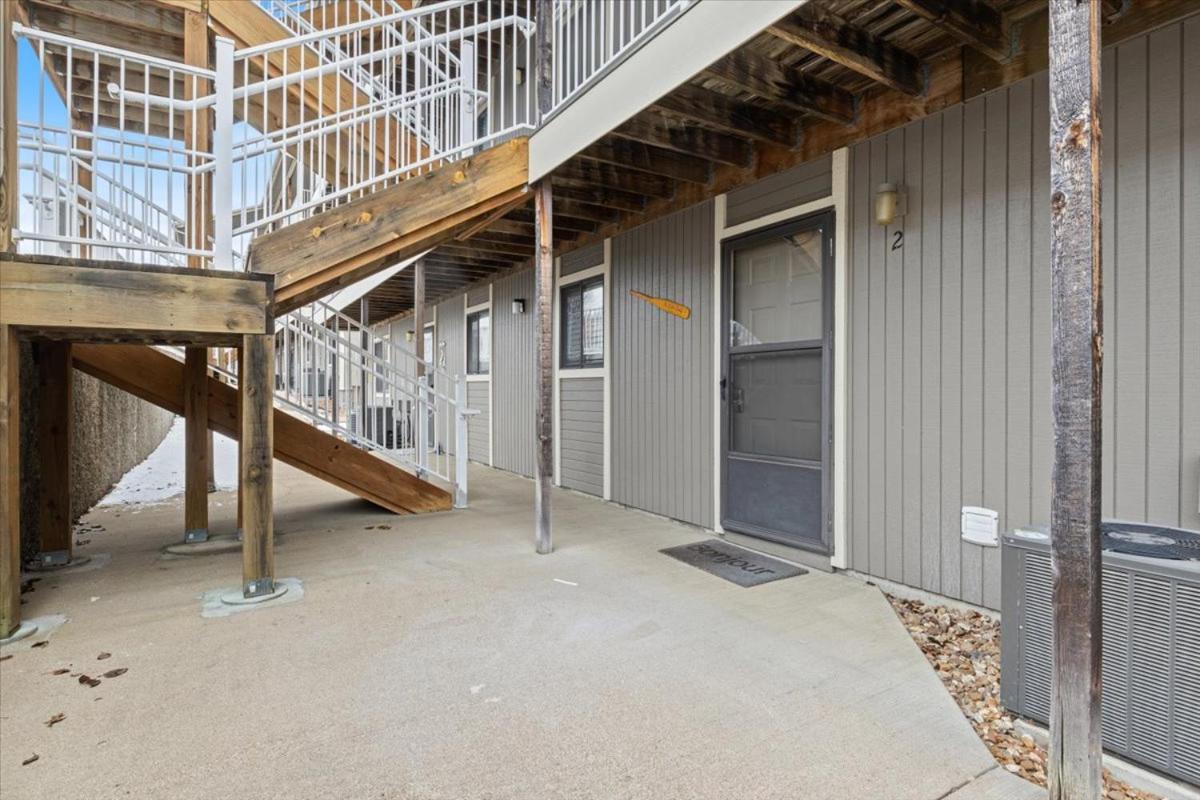 Family Fun at Lake Vibin' Lazy Days Osage Beach w/ 2 Pools, Playground, Games & Calm Water