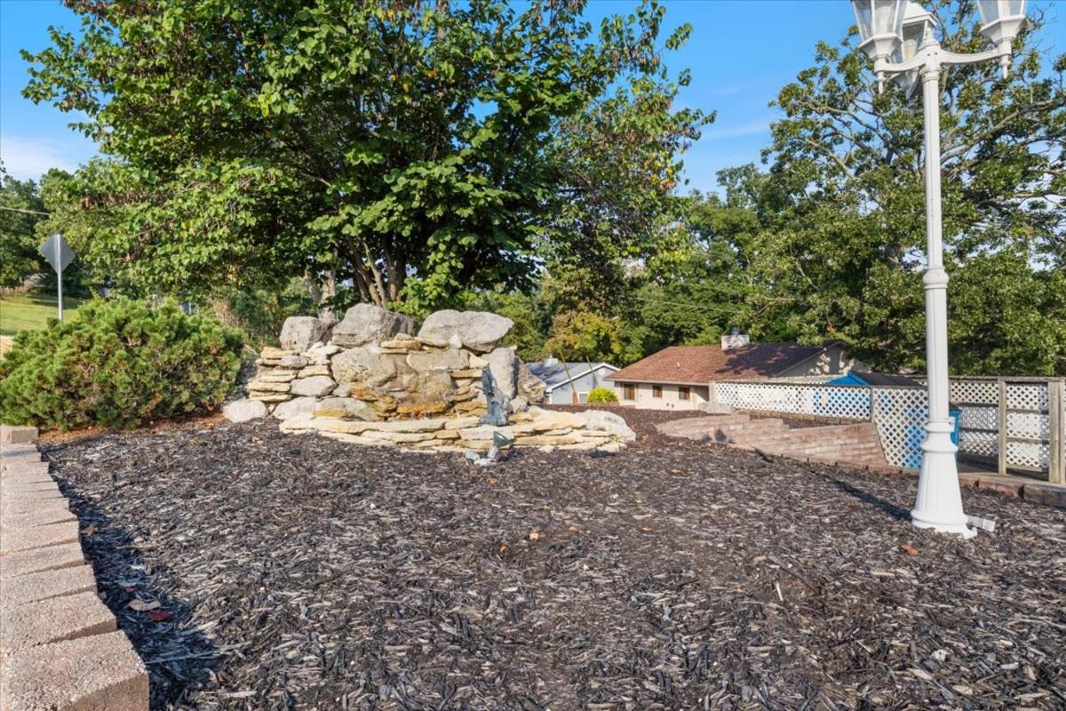 Family Fun at Lake Vibin' Lazy Days Osage Beach w/ 2 Pools, Playground, Games & Calm Water