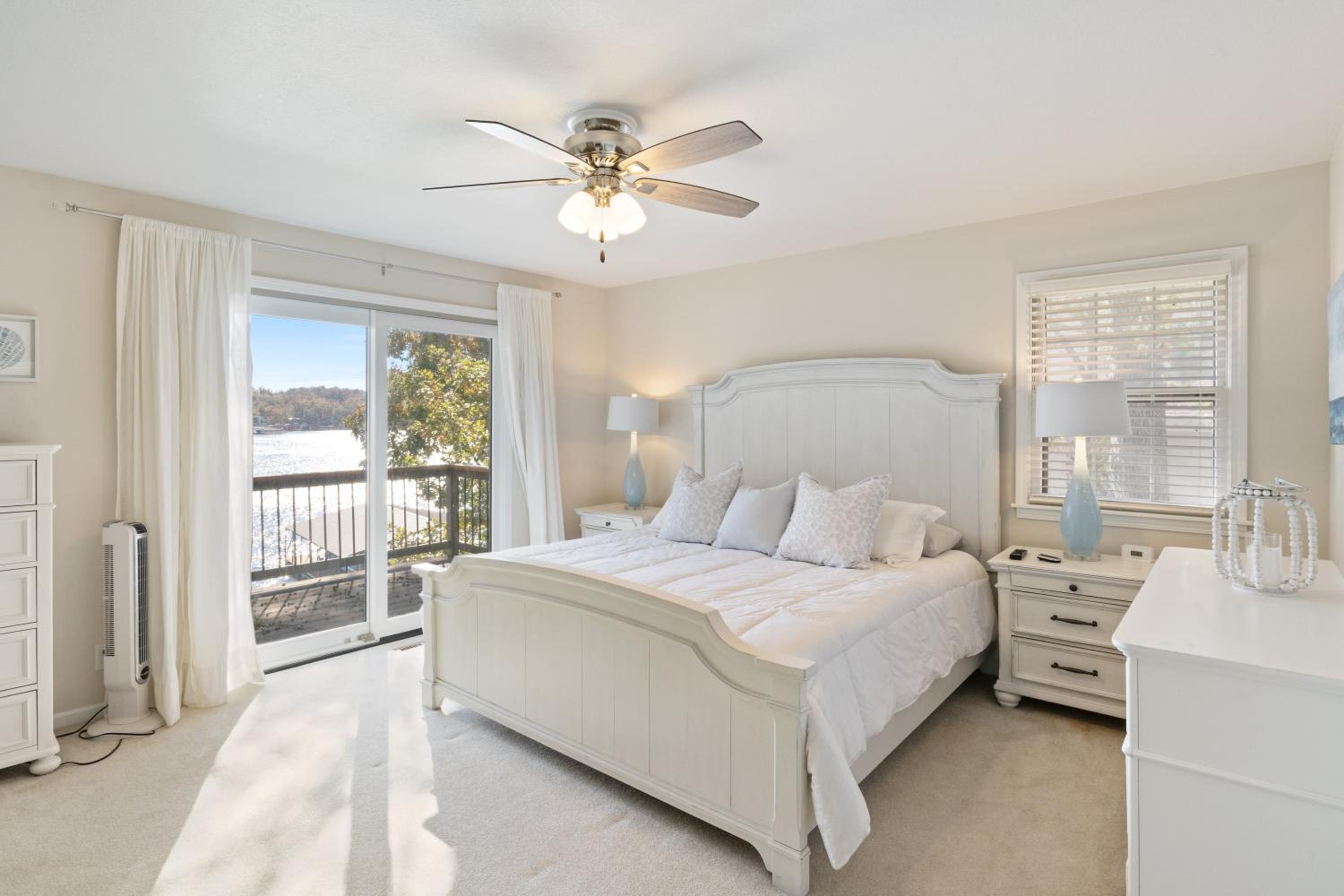 Expansive Decks, Firepit, Stunning Views All Over