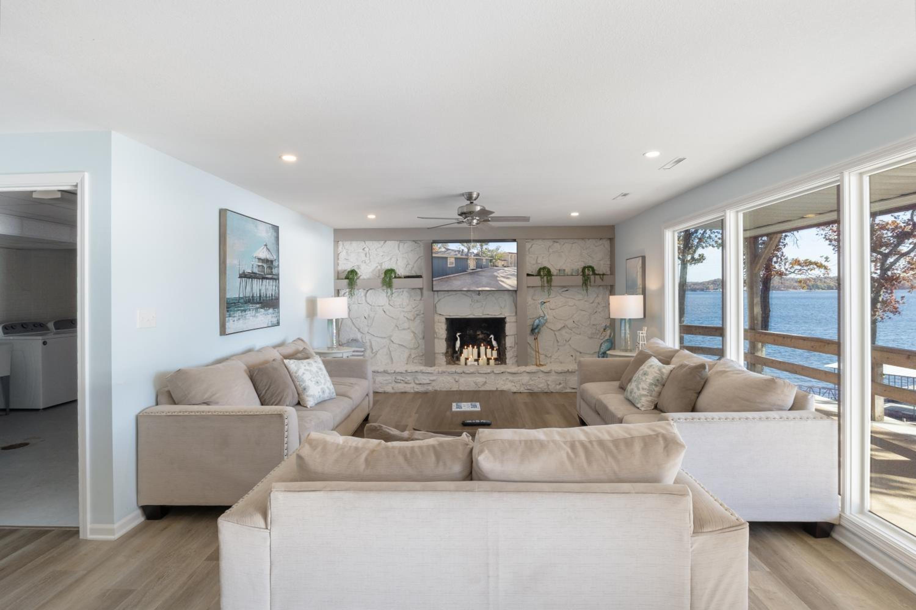 Expansive Decks, Firepit, Stunning Views All Over