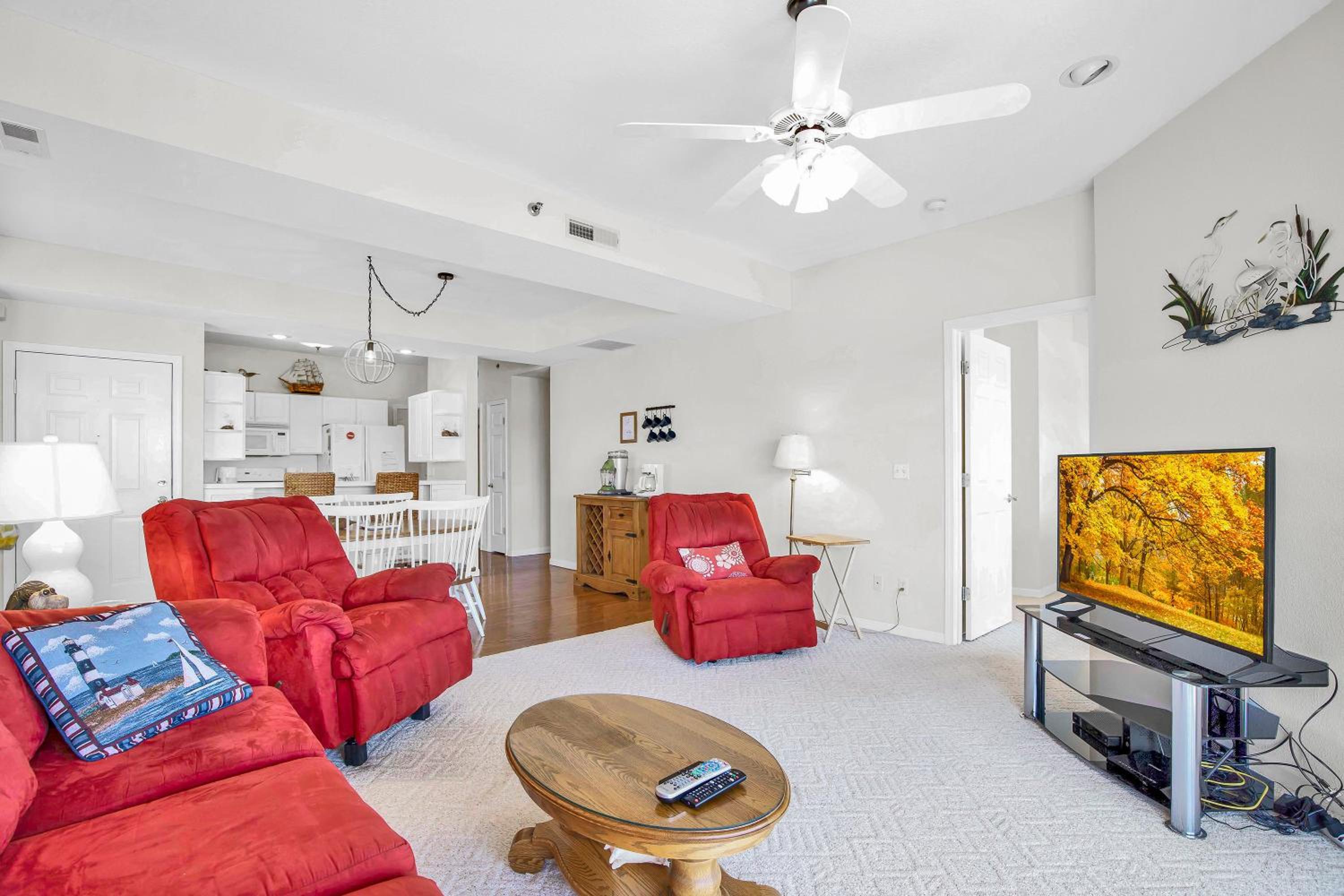 Breathtaking Views - Two Pools - Enclosed Balcony