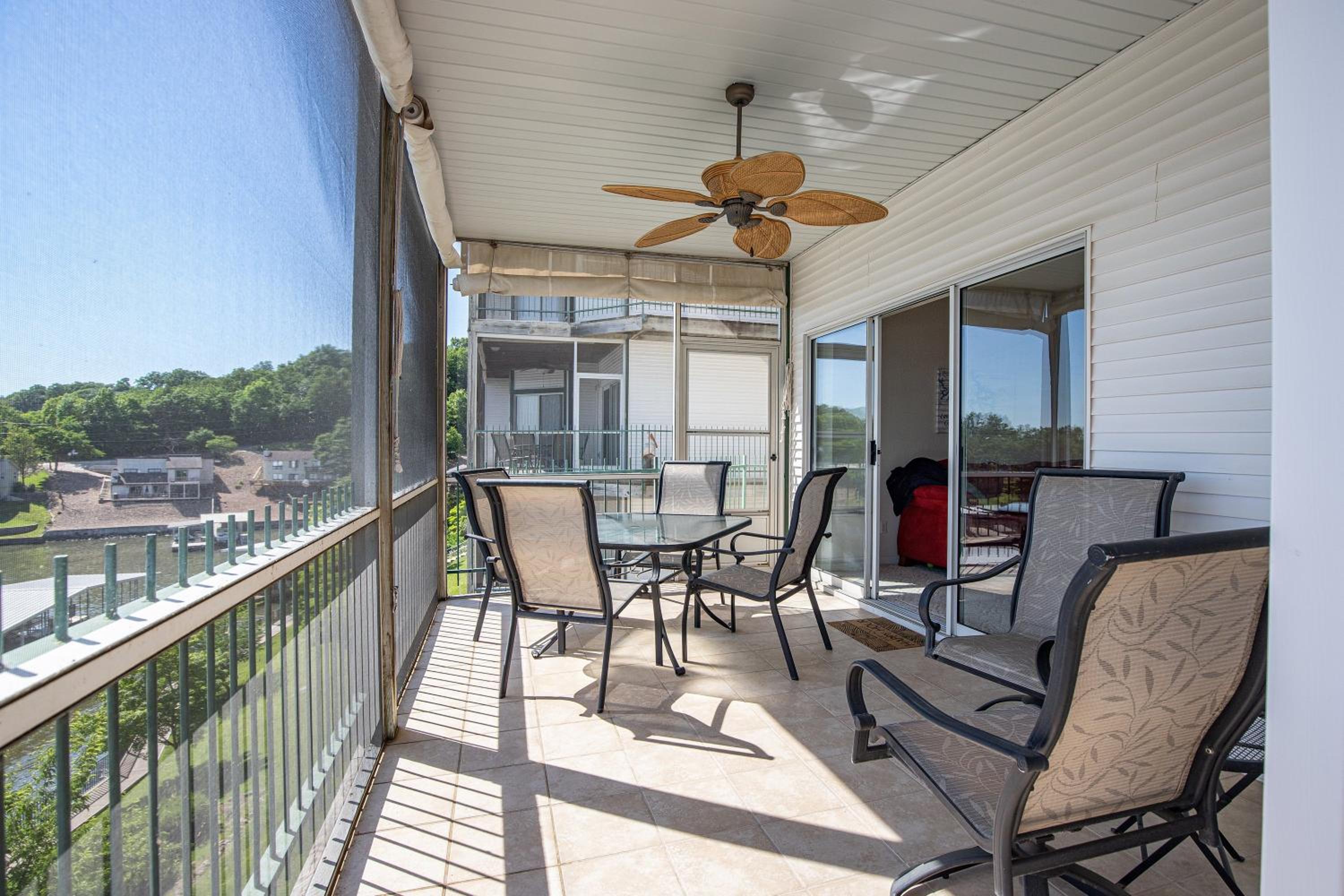 Breathtaking Views - Two Pools - Enclosed Balcony