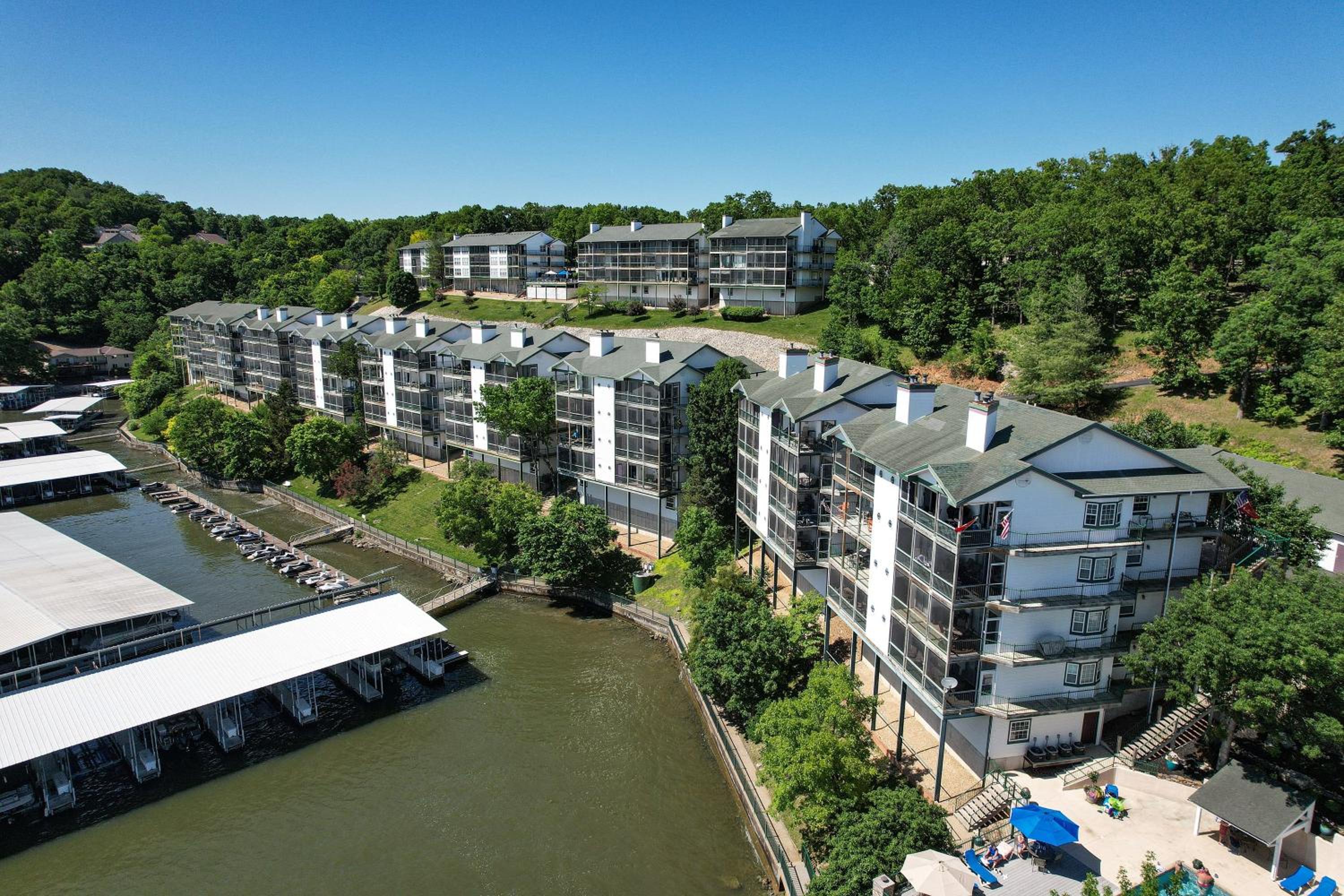 Breathtaking Views - Two Pools - Enclosed Balcony
