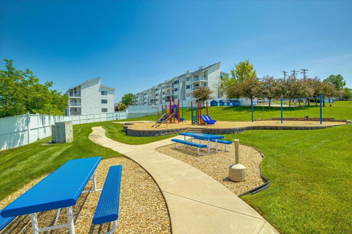 Family-Perfect Lakefront Fun at The Ledges, 21mm, 2 Pools & Beach