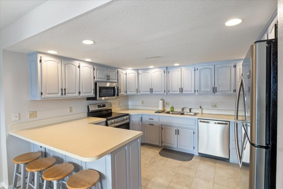 Expansive Deck, Beautiful Views, Private Dock & Boat Slip