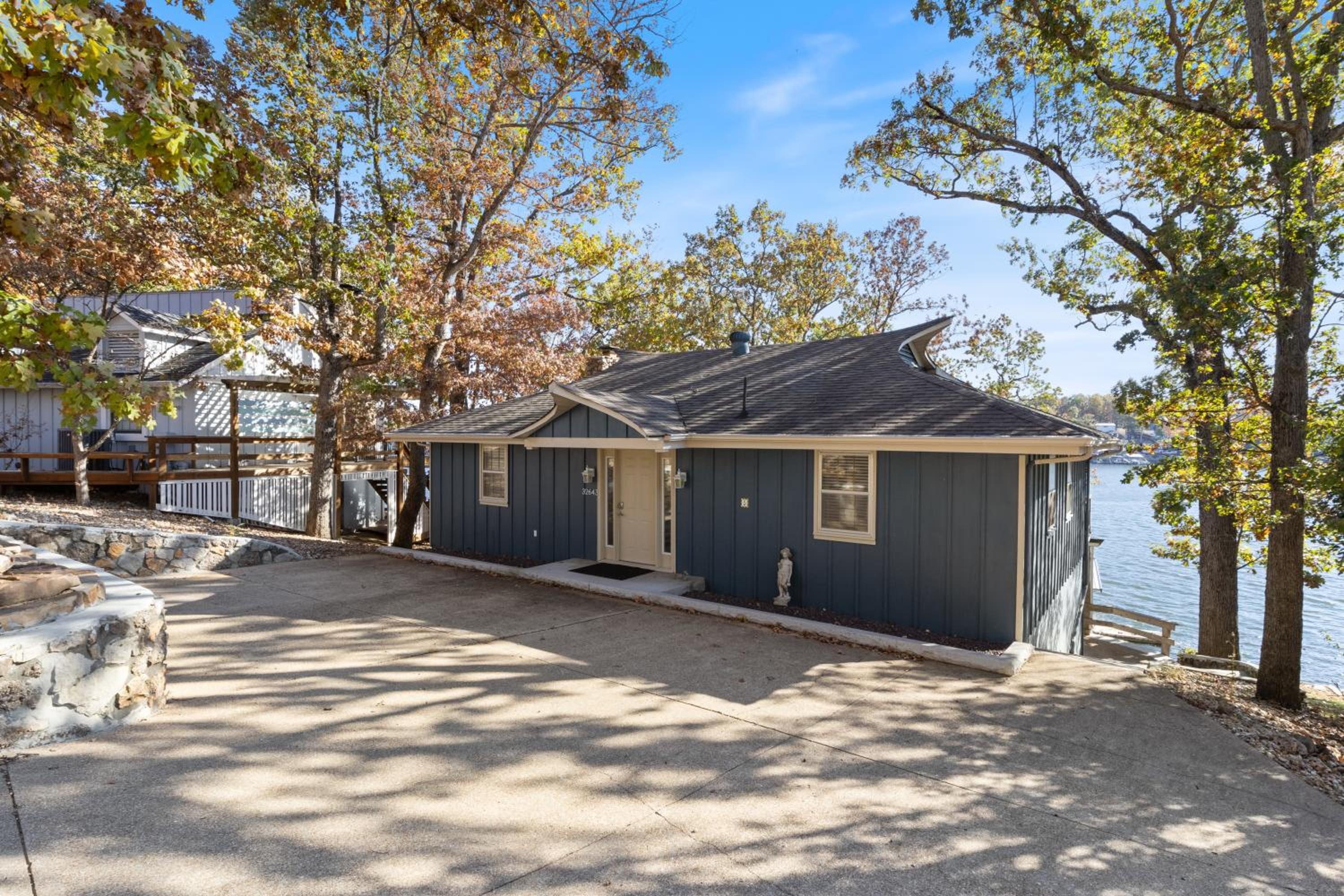 Expansive Decks, Firepit, Stunning Views All Over