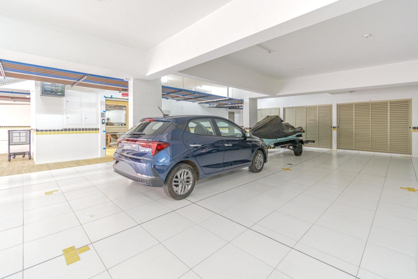 Apto Pe na Areia com Varanda e Churrasqueira