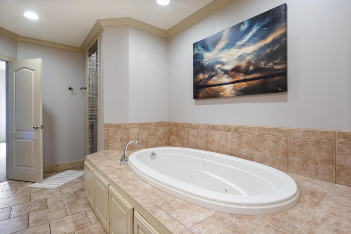 Luxury Lakefront Escape w/ Heated Pool, Hot Tub & Theater