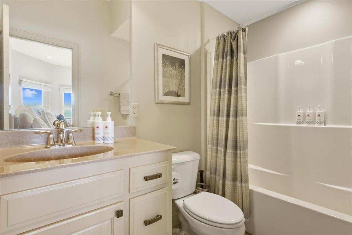 Luxury Lakefront Escape w/ Heated Pool, Hot Tub & Theater