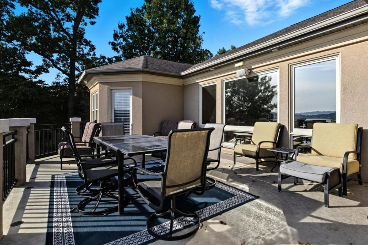 Luxury Lakefront Escape w/ Heated Pool, Hot Tub & Theater