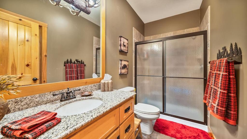 Hot Tub, Fire Pit, Awesome Loft & Amazing Views!