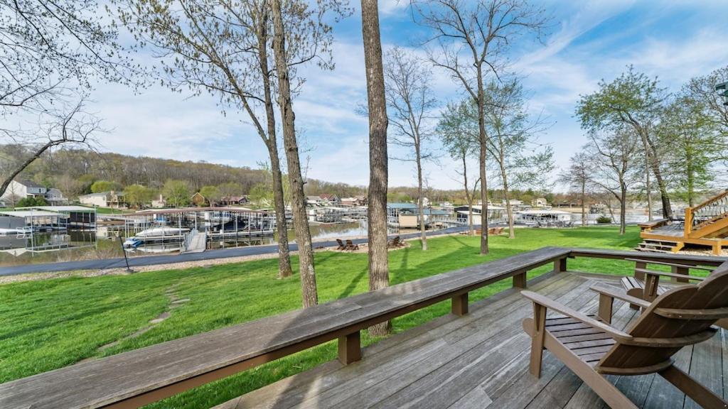 Hot Tub, Fire Pit, Awesome Loft & Amazing Views!