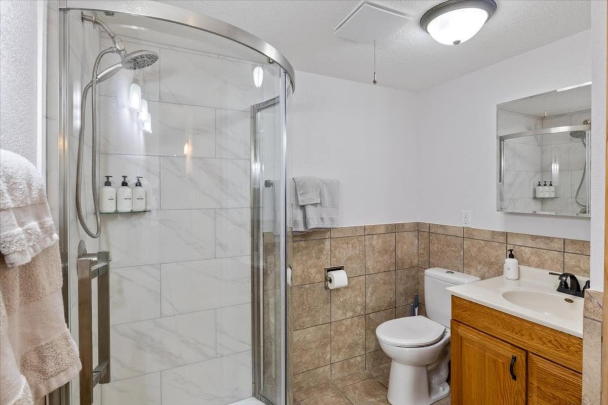Newly Updated Interior, Sunroom w/ Hot Tub, Deck, Deep Water Dock, Boat & PWC Slips