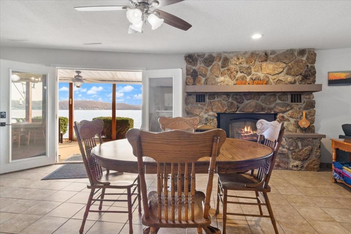 Newly Updated Interior, Sunroom w/ Hot Tub, Deck, Deep Water Dock, Boat & PWC Slips