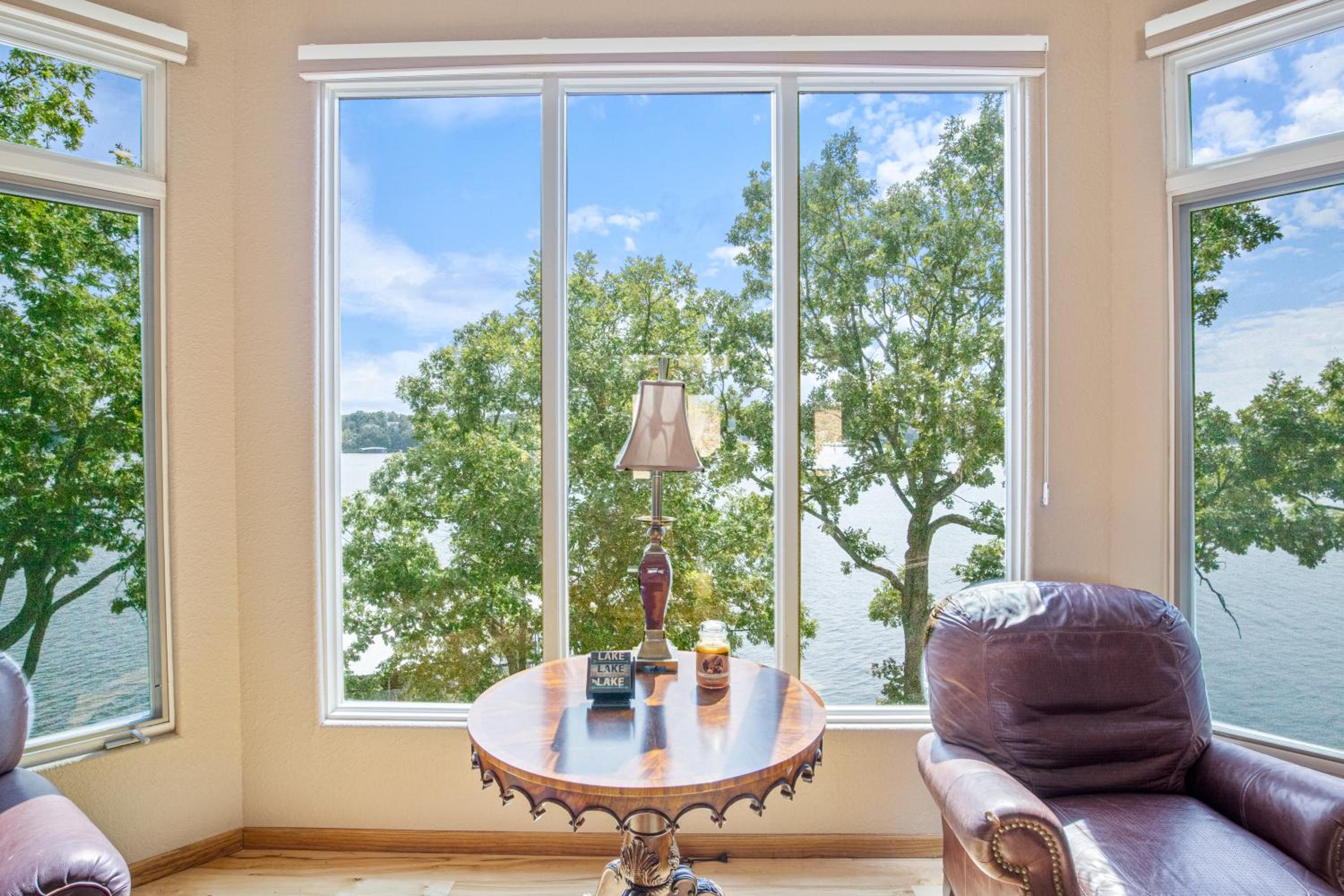 Pet-Friendly Home In The Main Channel w/ Breathtaking Sunsets & Lake Views