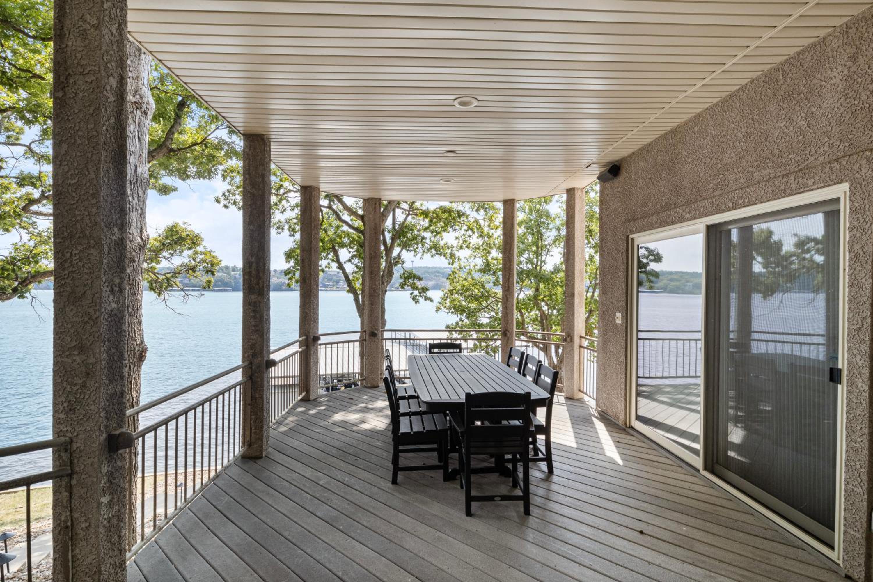 Pet-Friendly Home In The Main Channel w/ Breathtaking Sunsets & Lake Views