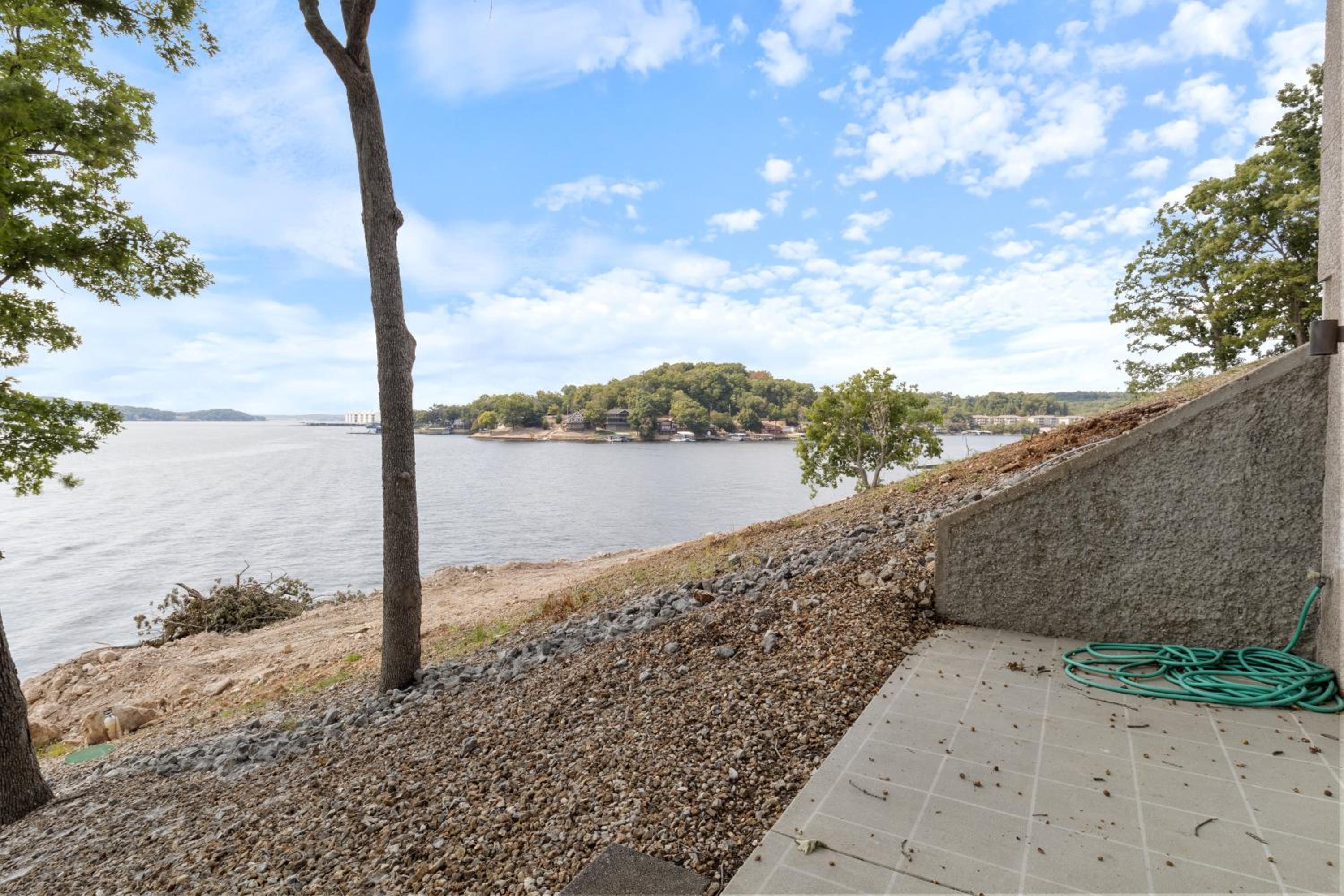 Pet-Friendly Home In The Main Channel w/ Breathtaking Sunsets & Lake Views