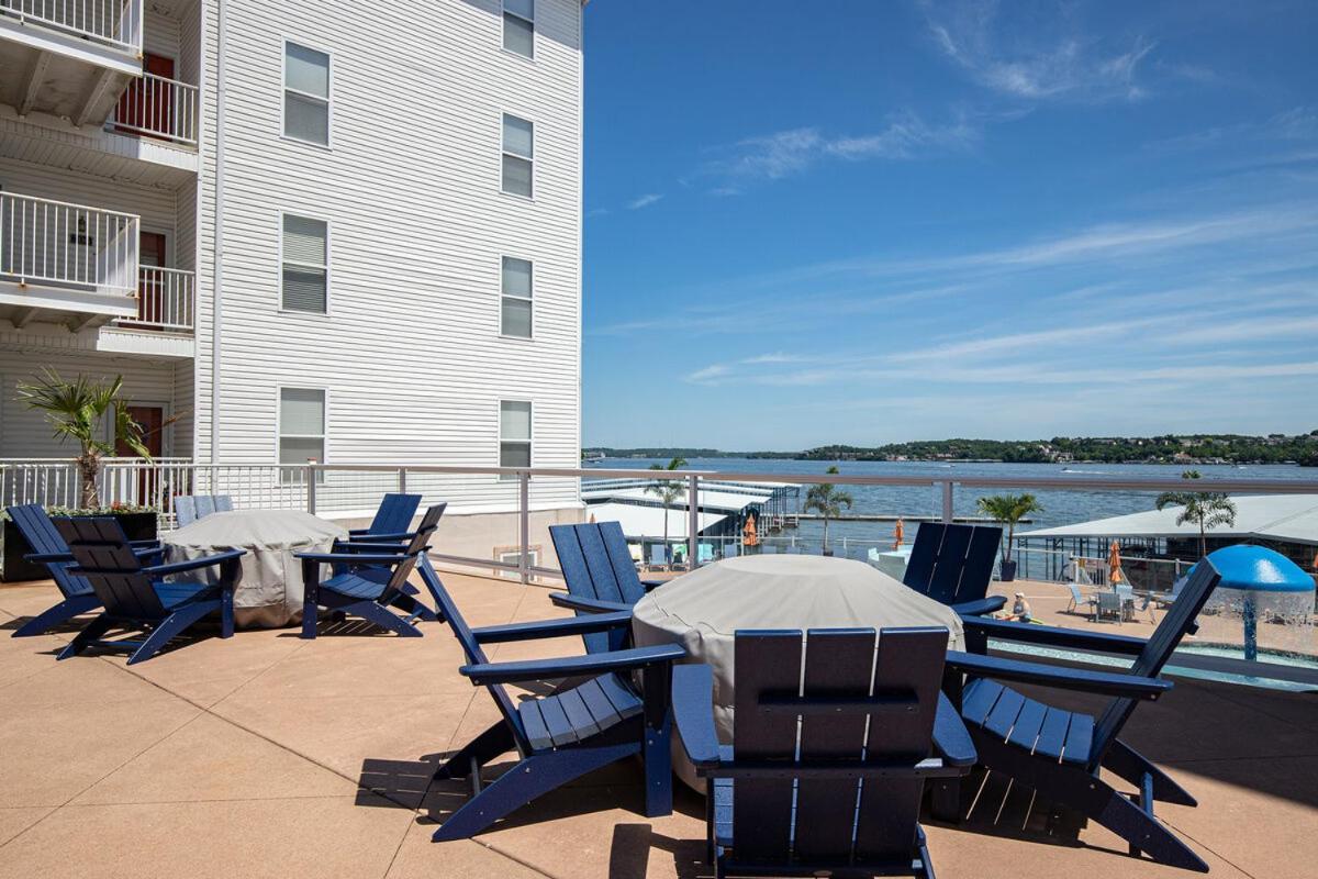 Island Life! Amazing Balcony-Views-Pool and Patio