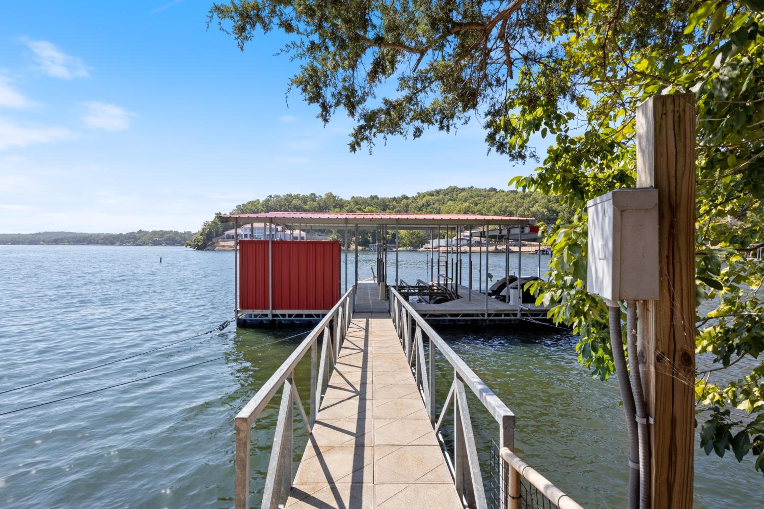 Incredible Views, Fishing, Private Dock & Slip