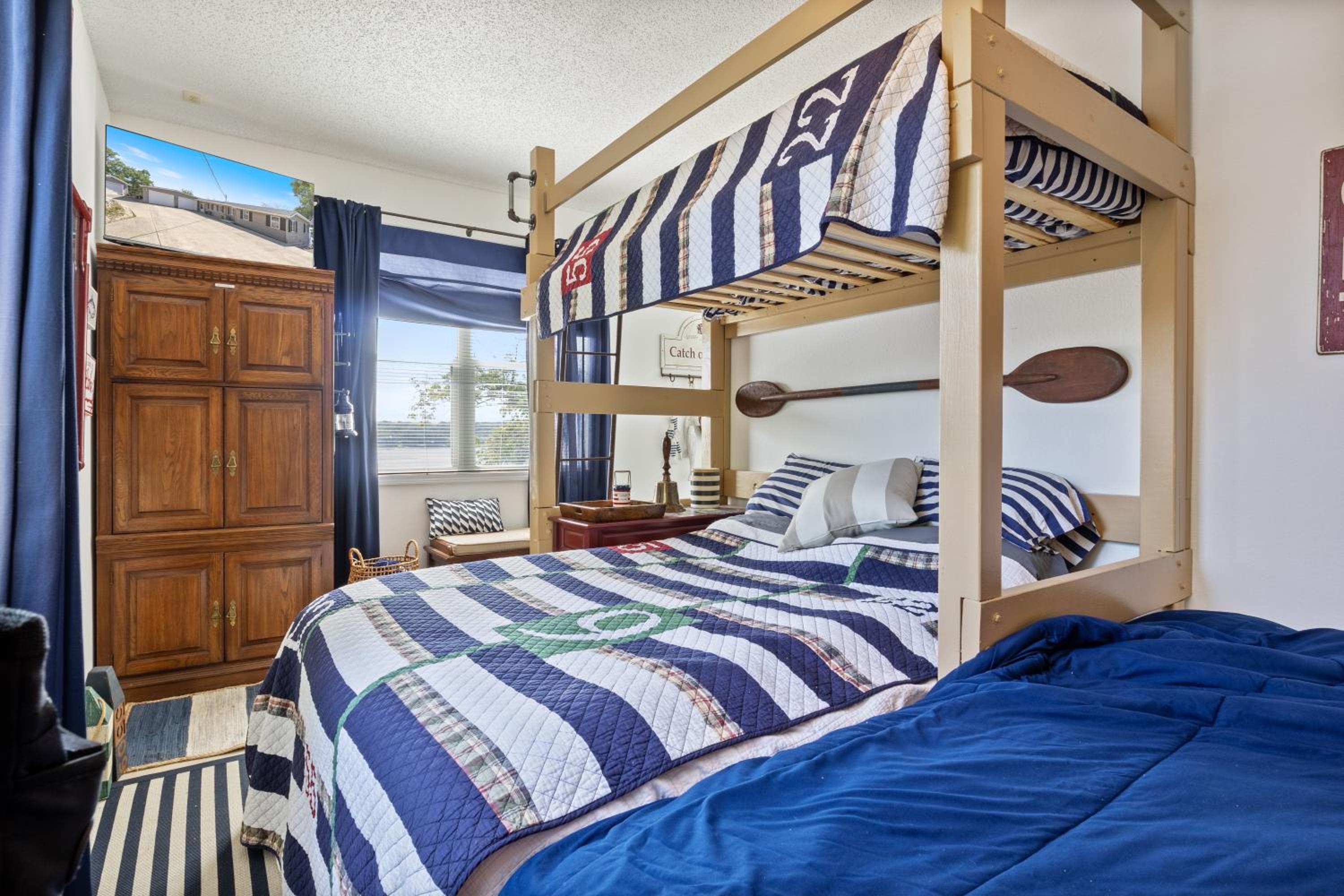 Incredible Views, Fishing, Private Dock & Slip
